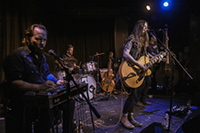 Sarah Shook & the Disarmers