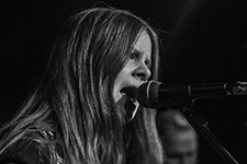 Sarah Shook & the Disarmers