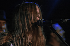 Sarah Shook & the Disarmers