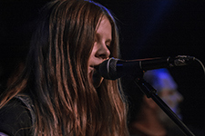 Sarah Shook & the Disarmers