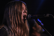 Sarah Shook & the Disarmers