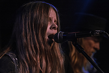 Sarah Shook & the Disarmers