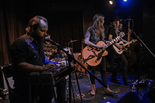 Sarah Shook & the Disarmers