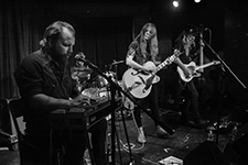 Sarah Shook & the Disarmers