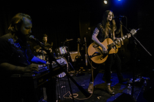 Sarah Shook & the Disarmers