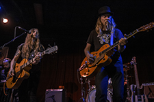 Sarah Shook & the Disarmers