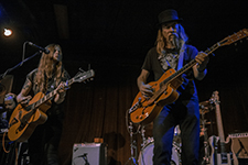 Sarah Shook & the Disarmers