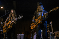 Sarah Shook & the Disarmers