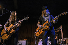 Sarah Shook & the Disarmers