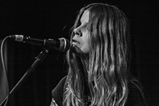 Sarah Shook & the Disarmers