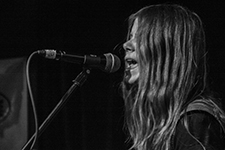 Sarah Shook & the Disarmers